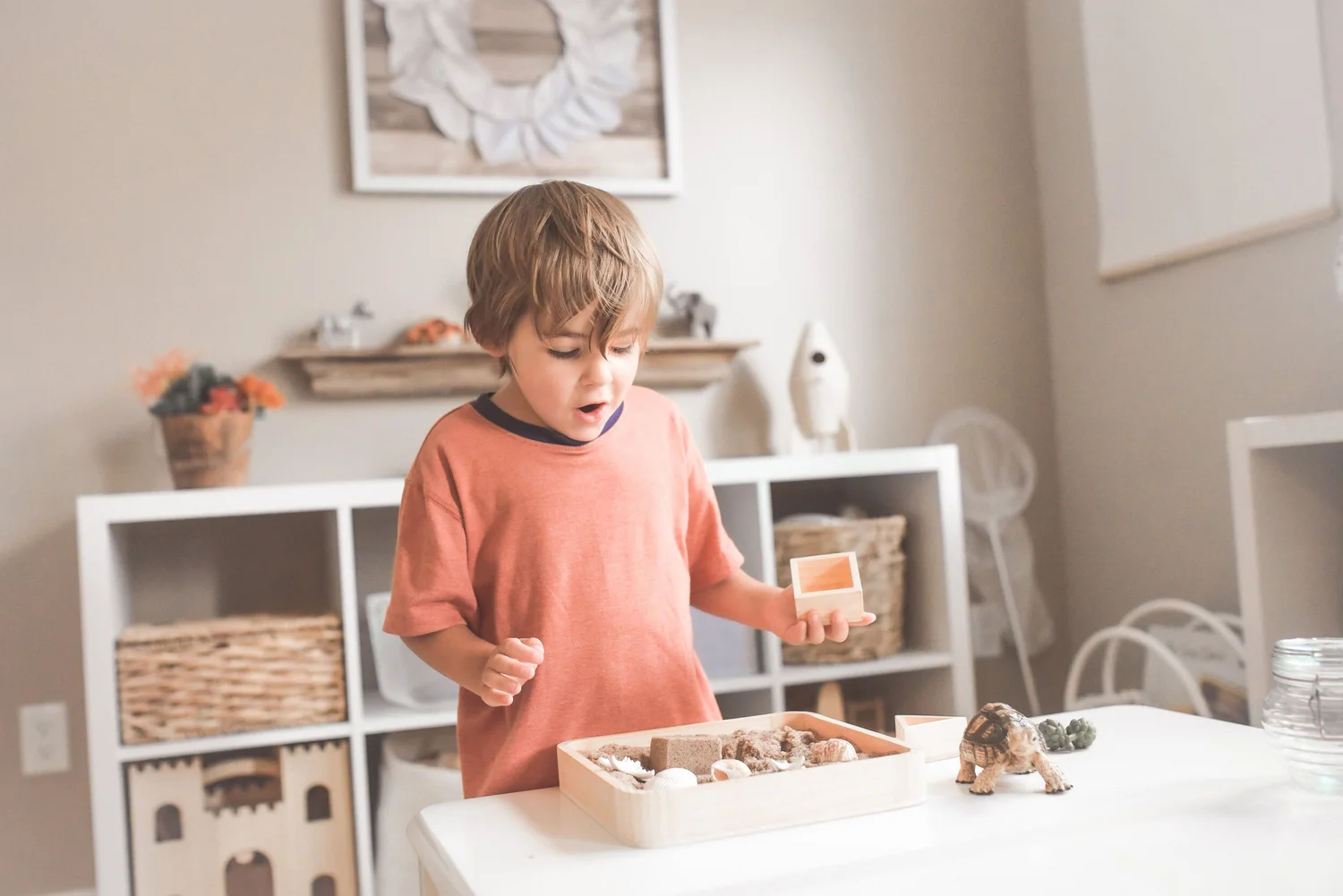 enfant apprend par le jeu